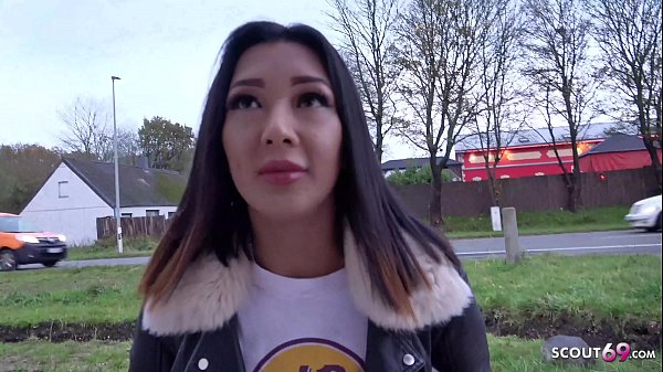 GERMAN SCOUT – THAI TEEN KITTY AUS FLENSBURG BEI ECHTEN STRASSEN CASTING GEFICKT