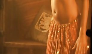 Sexy Goddess From Exotic India Dances So Erotic